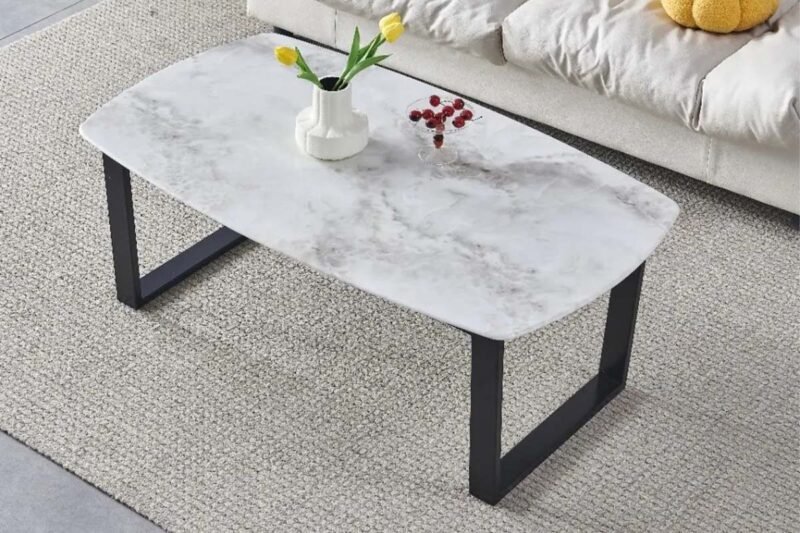 Table Basse Lola Marbre Beige Pieds Noir 1m20